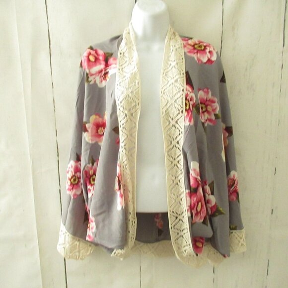 Umgee Kimono Cardigan S Small Gray Floral Crochet Lace Cocoon Boho Peasant - Picture 1 of 6
